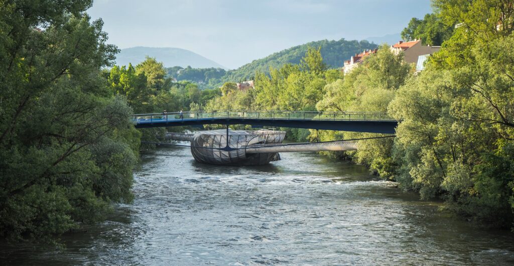 murinsel in graz